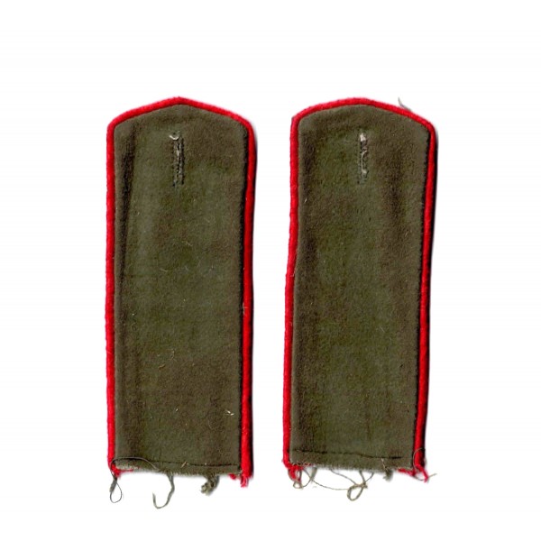 Погоны полевые вшивные красноармейца с красными кантами обр. 1943 г.